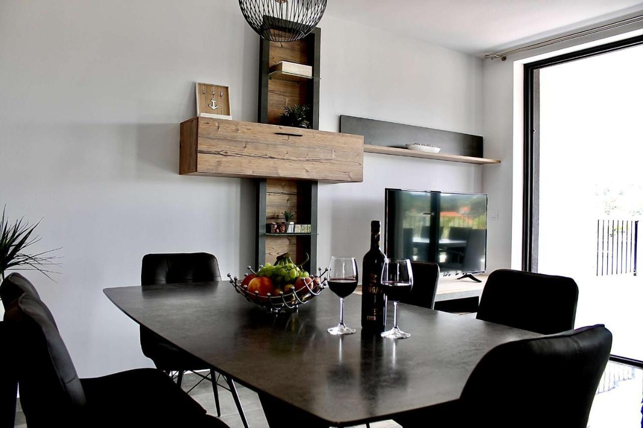 Apartments Marebella Lumbarda Dış mekan fotoğraf