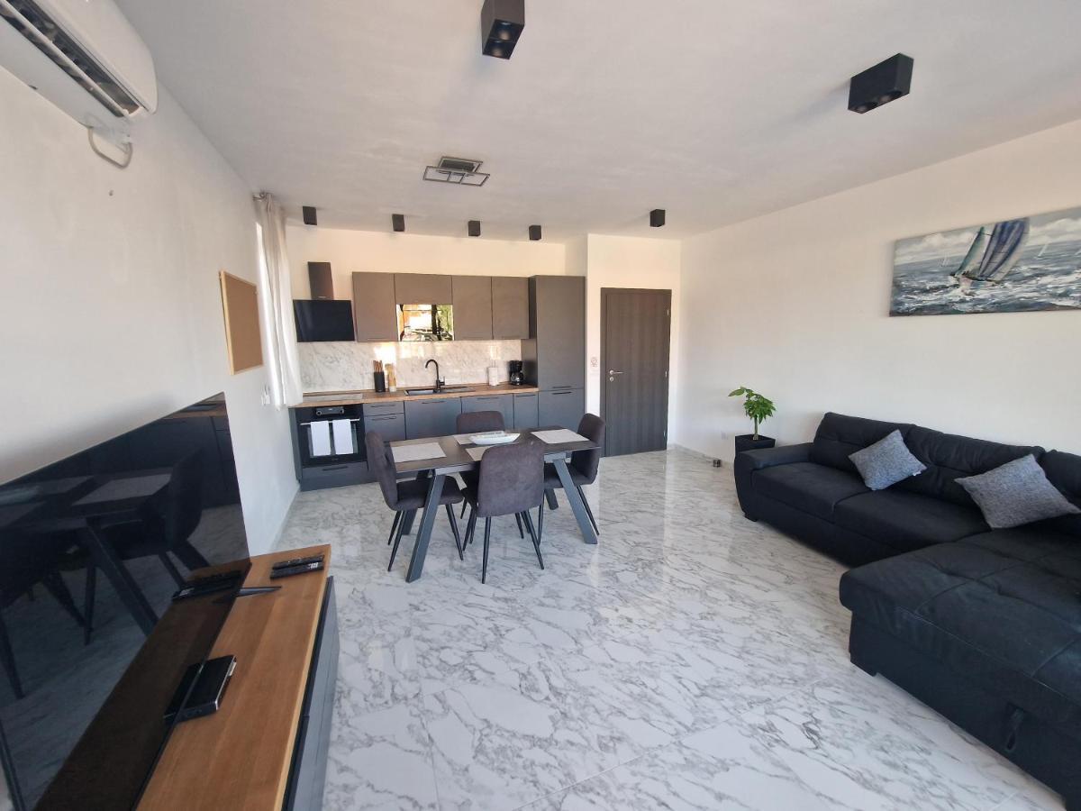 Apartments Marebella Lumbarda Dış mekan fotoğraf